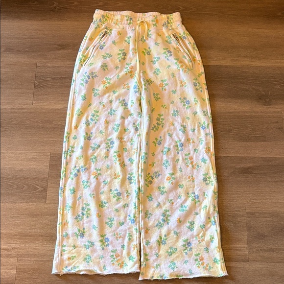 Bandier x Sincerely Jules The Flint Wide Leg Sweatpant - Picture 3 of 5